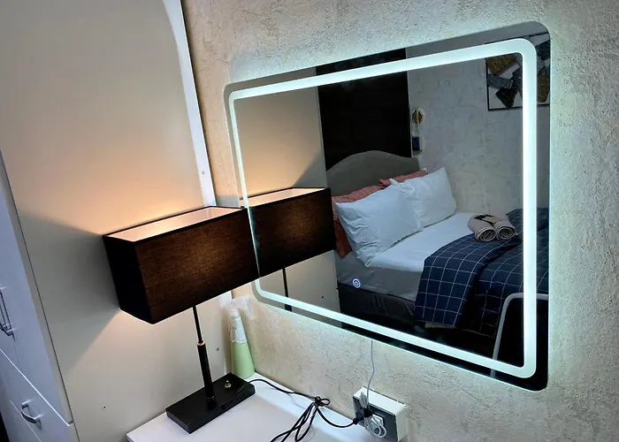Apartment Artistry In Bloom Penthouse Retreat In Air Makati Blazing Fast 300 Mbps Air Manila