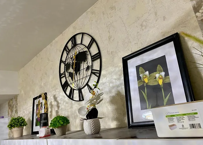 Artistry In Bloom Penthouse Retreat In Air Makati Blazing Fast 300 Mbps Air * Manila