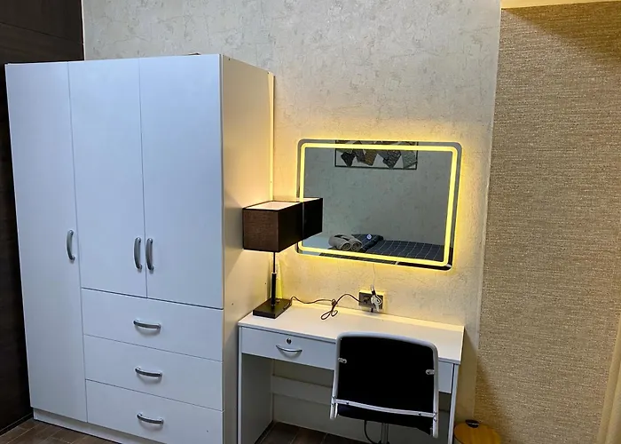 Artistry In Bloom Penthouse Retreat In Air Makati Blazing Fast 300 Mbps Air * Manila