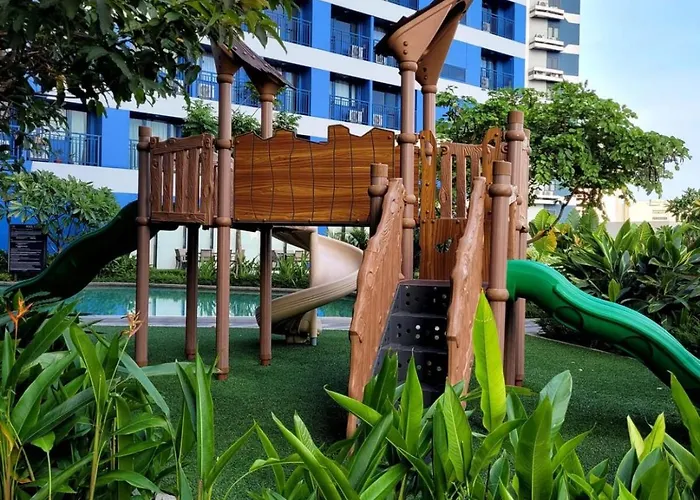 Artistry In Bloom Penthouse Retreat In Air Makati Blazing Fast 300 Mbps Air Apartment *