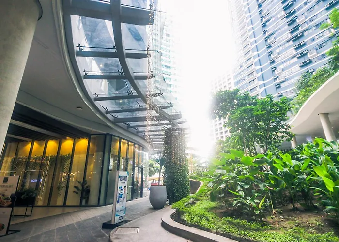 Artistry In Bloom Penthouse Retreat In Air Makati Blazing Fast 300 Mbps Air Manila